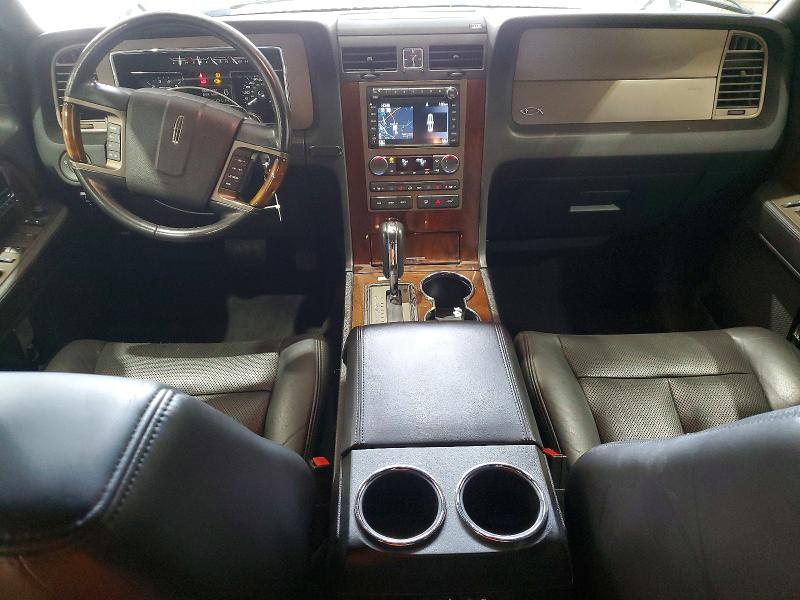 2014 Lincoln Navigator VIN 5LMJJ2H53EEL03693 COPART salvage auction — UNDERCARRIAGE, Tx - Salvage Vehicle Title, sold $2,000 on 2026-07-06 (photo 8)