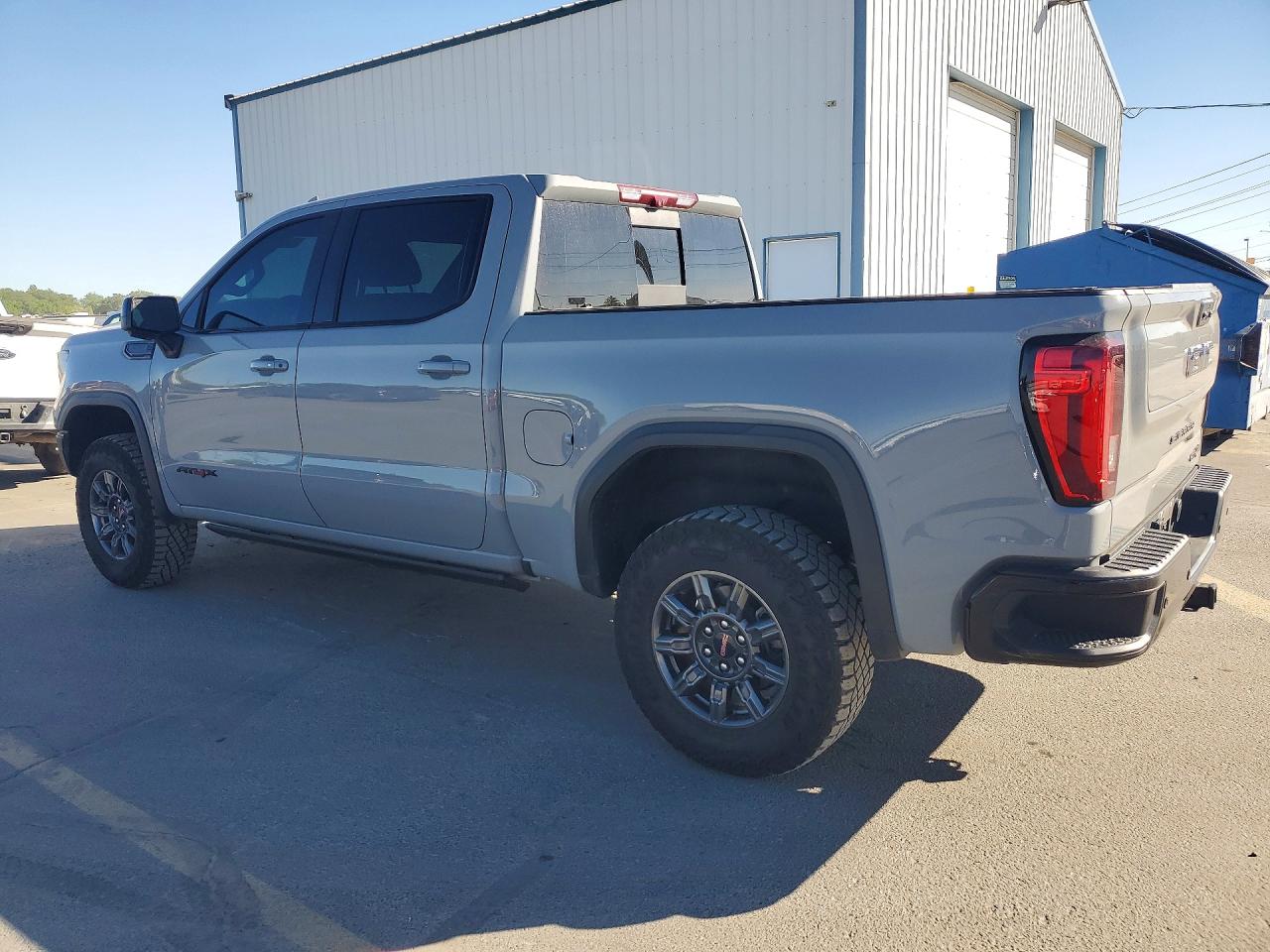 2025 GMC Sierra VIN 3GTUUFE80SG271274 COPART salvage auction — Minor Dent/Scratches, ID - SALVAGE CERTIFICATE OF TITLE, sold $53,500 on 2026-07-02 (photo 2)