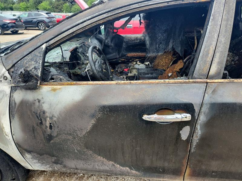 2009 Nissan VIN JN8AZ18U09W019993 COPART salvage auction — BURN, Il - Junking Cert Of A Vehicle, sold $275 on 2026-07-07 (photo 7)