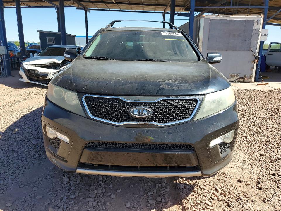 2012 Kia Sorento VIN 5XYKW4A21CG304225 COPART salvage auction — MINOR DENT/SCRATCHES, Az - Certificate Of Title (P), sold $975 on 2026-07-07 (photo 5)