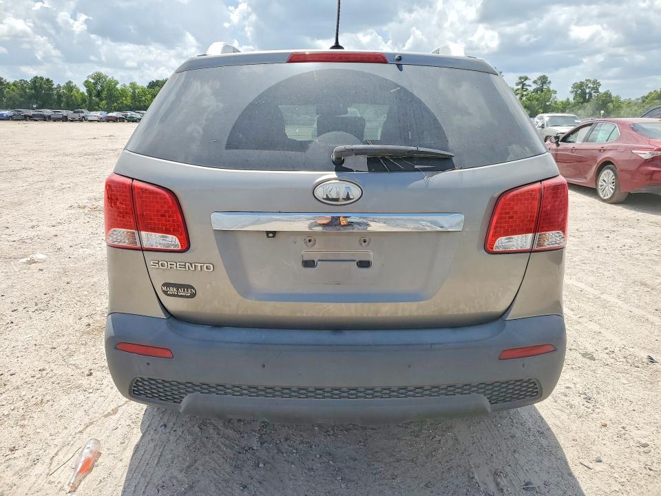 2011 Kia Sorento VIN 5XYKT3A18BG043586 COPART salvage auction — MECHANICAL, Mt - Certificate Of Title, sold $1,400 on 2026-07-31 (photo 6)