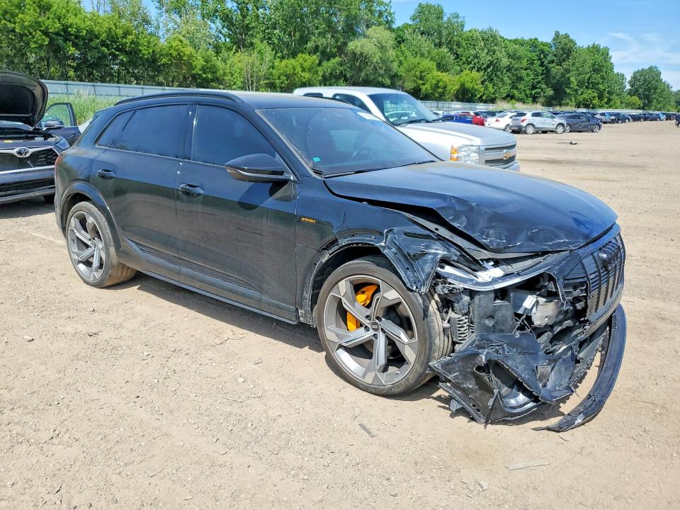 2022 Audi E-tron s VIN WA1VCBGE3NB039763 COPART salvage auction — FRONT END, Mi - Certificate Of Title, sold $19,000 on 2026-07-15 (photo 4)