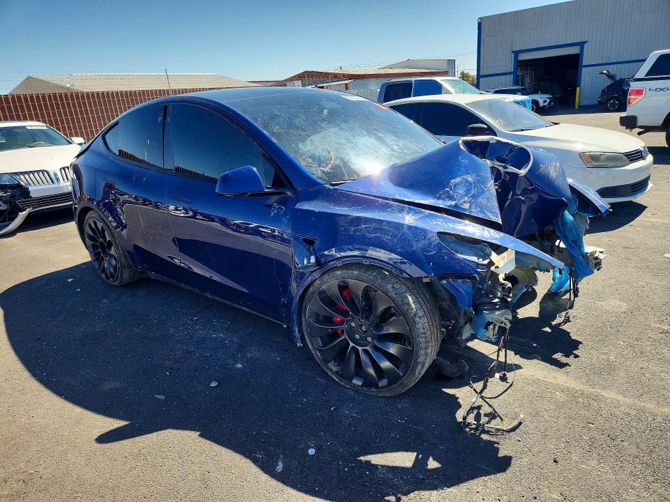2022 Tesla Model y VIN 7SAYGDEF4NF407088 COPART salvage auction — FRONT END, Ut - Salvage Certificate, sold $2,050 on 2026-07-20 (photo 4)