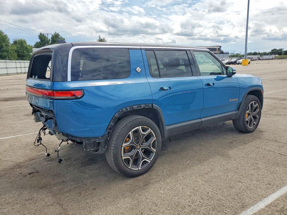 2024 Rivian VIN 7PDSGABA3RN045264 COPART salvage auction — REAR END, OH - CERT OF TITLE-SALVAGE, sold $30,500 on 2026-07-31 (photo 3)