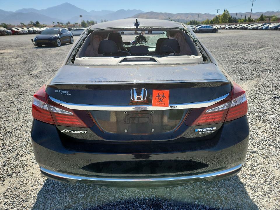 2017 Honda Accord VIN JHMCR6F72HC006580 COPART salvage auction — ROLLOVER, Ca - Salvage Certificate, sold $325 on 2026-07-22 (photo 6)