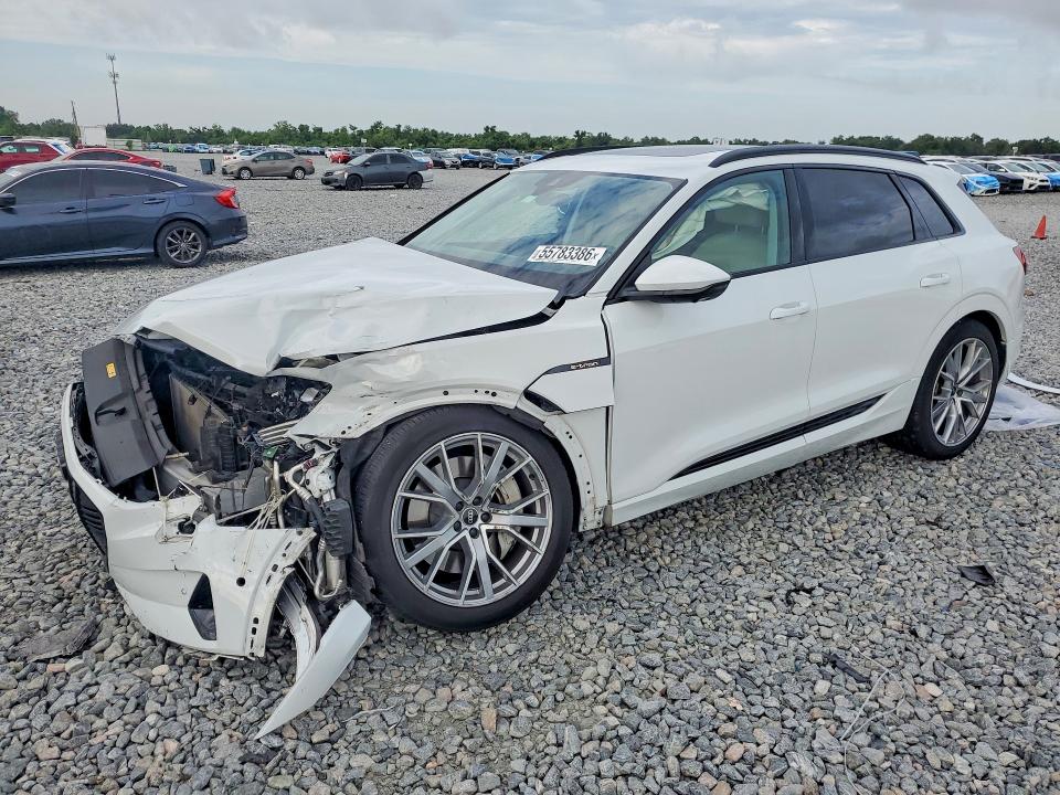 2021 Audi E-tron VIN WA1VAAGE9MB014672 COPART salvage auction — FRONT END, Fl - Certificate Of Destruction, sold $6,300 on 2026-07-10 (photo 1)