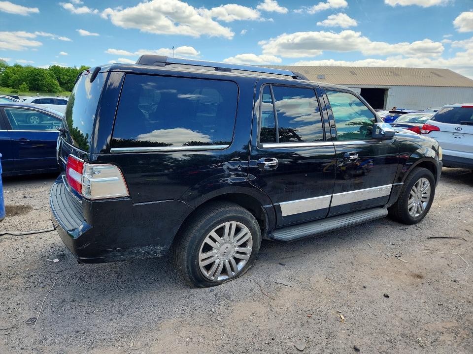 2007 Lincoln Navigator VIN 5LMFU28527LJ10978 COPART salvage auction — REAR END, Pa - Certificate Of Salvage, sold $600 on 2026-07-08 (photo 3)