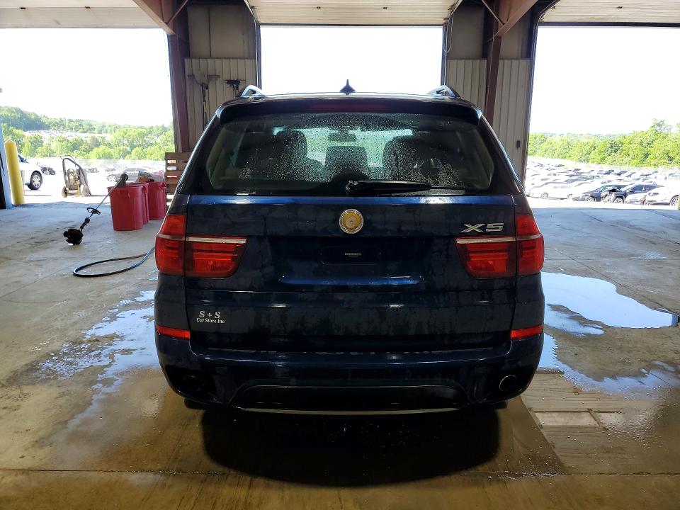 2013 BMW X5 VIN 5UXZV4C56D0B14700 COPART salvage auction — MINOR DENT/SCRATCHES, Wv - Certificate Of Title, sold $500 on 2026-07-21 (photo 6)