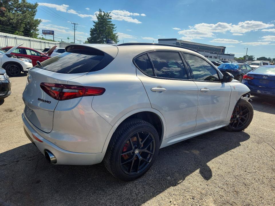 2021 Alfa romeo Stelvio VIN ZASPAKBN6M7D15373 COPART salvage auction — FRONT END, Oh - Cert Of Title-Salvage, sold $2,150 on 2026-07-08 (photo 3)