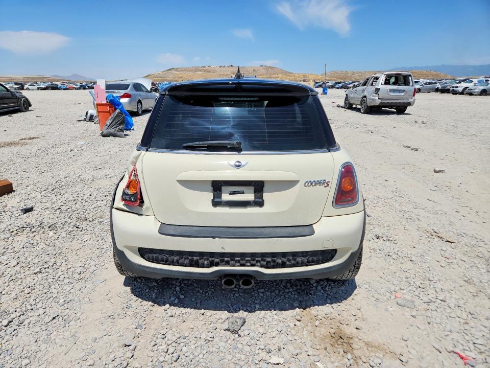 2010 Mini Cooper VIN WMWMF7C55ATZ71394 COPART salvage auction — REAR END, Ut - Salvage Certificate, sold $1,800 on 2026-07-24 (photo 6)