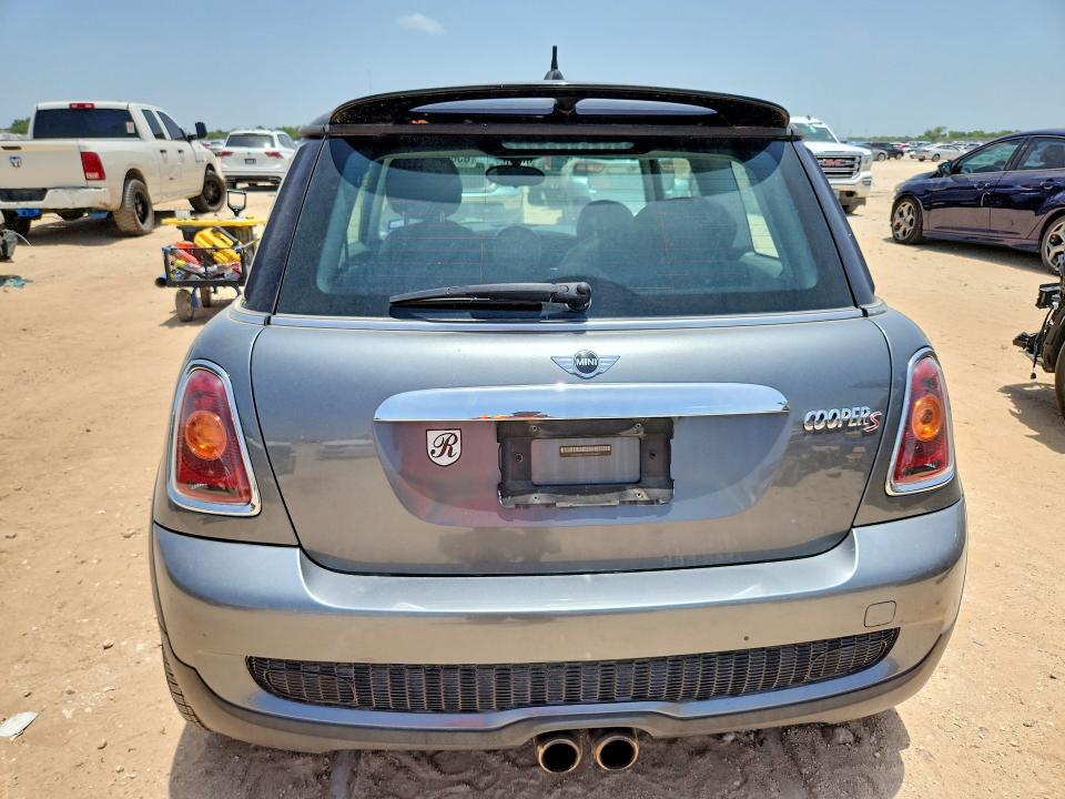 2009 Mini Cooper VIN WMWMF73519TW82914 COPART salvage auction — MECHANICAL, TX - CERTIFICATE OF TITLE, sold $200 on 2026-08-20 (photo 6)