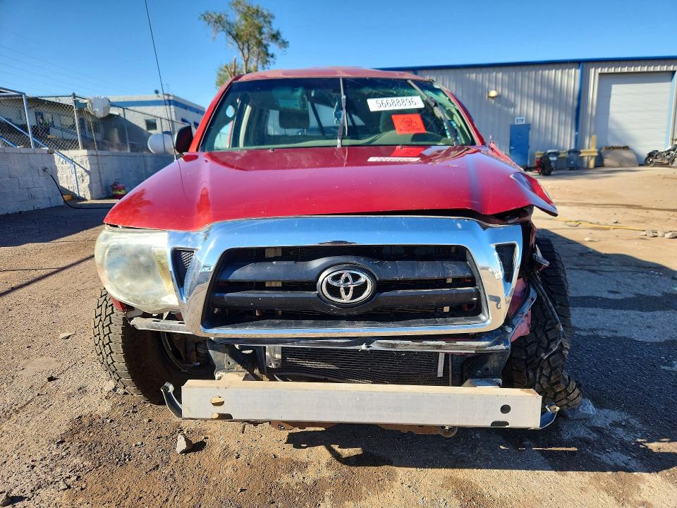 2006 Toyota Tacoma VIN 5TEUX42N36Z209111 COPART salvage auction — ROLLOVER, NM - NON-REPAIRABLE VEHICLE CERT, sold $425 on 2026-07-27 (photo 5)