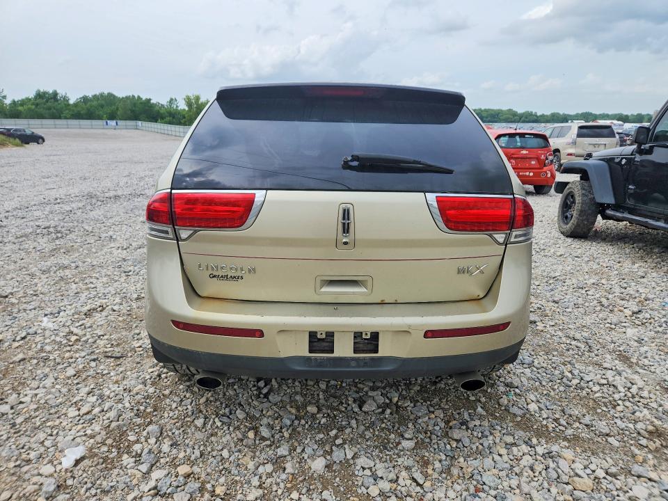 2011 Lincoln Mkx VIN 2LMDJ6JK4BBJ16868 COPART salvage auction — FRONT END, MI - CERTIFICATE OF TITLE, sold $525 on 2026-07-09 (photo 6)