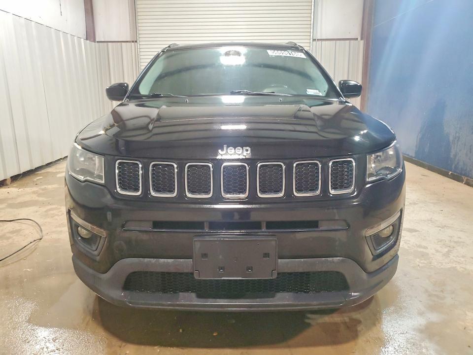 2018 Jeep Compass VIN 3C4NJCBB1JT102706 COPART salvage auction — NORMAL WEAR, TX - CERTIFICATE OF TITLE, sold $675 on 2026-08-13 (photo 5)