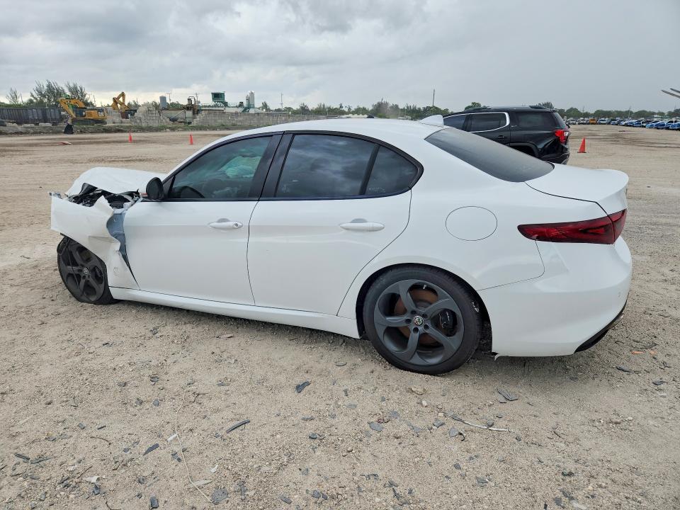 2017 Alfa romeo Giulia VIN ZARFAEBN3H7535619 COPART salvage auction — FRONT END, Fl - Cert Of Title Slvg Rebuildable, sold $2,850 on 2026-07-30 (photo 2)
