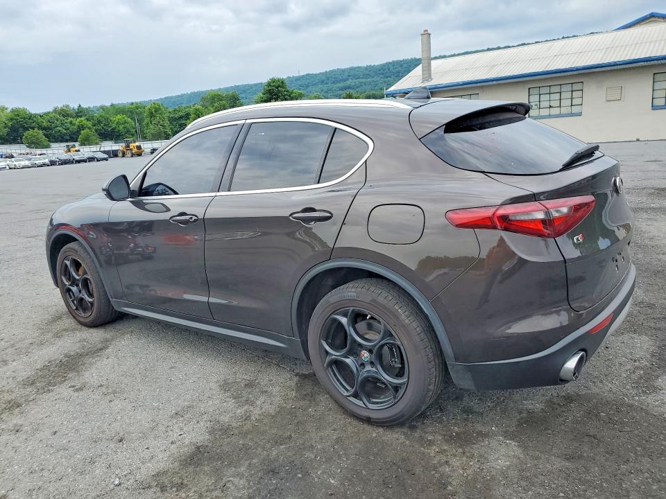2019 Alfa romeo Stelvio VIN ZASPAKBN2K7C36294 COPART salvage auction — MINOR DENT/SCRATCHES, CT - CERTIFICATE OF TITLE (P), sold $4,800 on 2026-07-14 (photo 2)