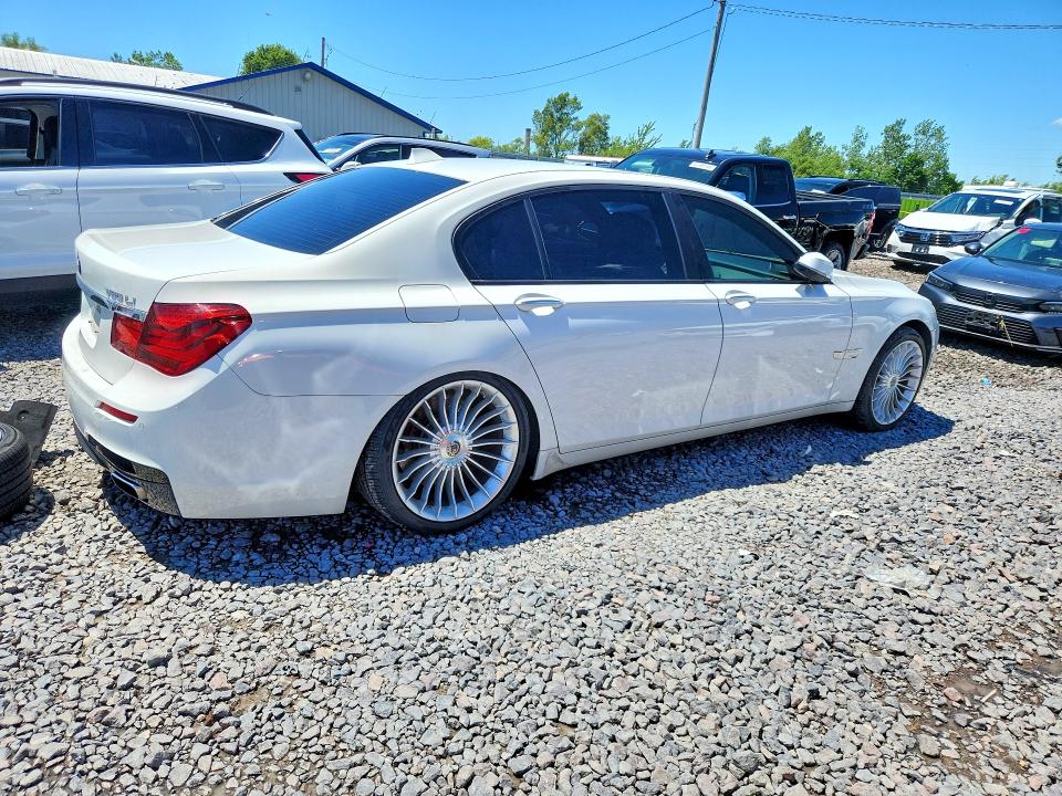 2013 BMW 7er VIN WBAYE8C56DD132363 COPART salvage auction — REAR END, Il - Salvage Certificate, sold $1,400 on 2026-07-24 (photo 3)