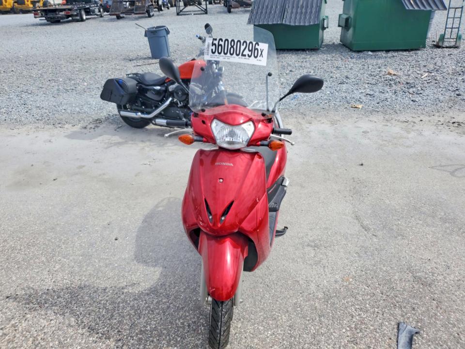 2010 Honda Elite VIN LWBJF1906A1002025 COPART salvage auction — NORMAL WEAR, Fl - Certificate Of Title, sold $325 on 2026-07-14 (photo 2)