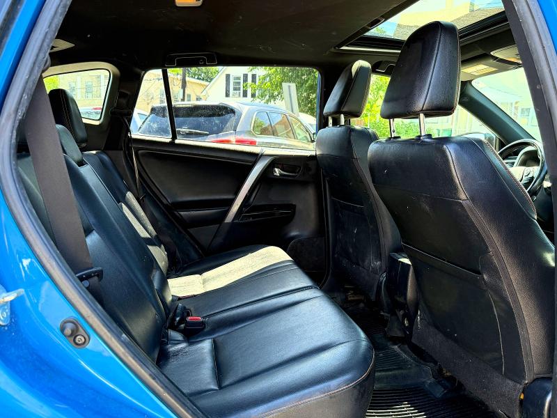 2017 Toyota Rav 4 VIN JTMJFREV6HJ715818 COPART salvage auction — MINOR DENT/SCRATCHES, Pa - Cert Of Title (P), sold $7,100 on 2026-07-08 (photo 7)