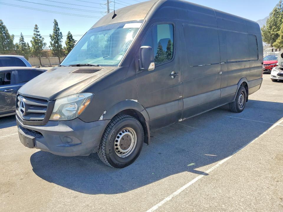 2016 Mercedes-benz Sprinter 2500 VIN WD3PE8CDXGP317342 COPART salvage auction — MINOR DENT/SCRATCHES, Ca - Dis/Dlr/Exp Only Clean Title (P), sold $4,450 on 2026-07-08 (photo 1)