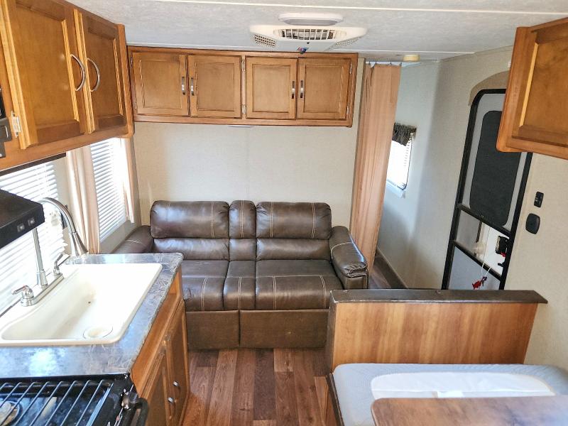 2018 Keystone Springdale VIN 4YDT26024J3150430 COPART salvage auction — HAIL, MO - SALVAGE CERTIFICATE OF TITLE, sold $1,100 on 2026-07-29 (photo 5)