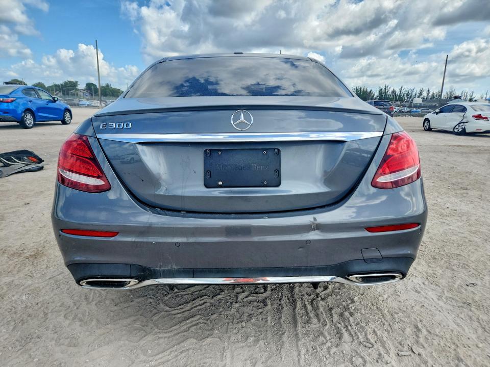 2018 Mercedes-benz E-klasse VIN WDDZF4JB6JA327811 COPART salvage auction — FRONT END, Fl - Certificate Of Title, sold $1,400 on 2026-07-09 (photo 6)