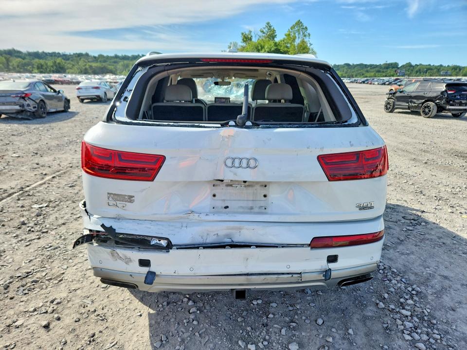2017 Audi Q7 VIN WA1LAAF76HD005156 COPART salvage auction — REAR END, Il - Salvage Certificate, sold $4,950 on 2026-07-20 (photo 6)
