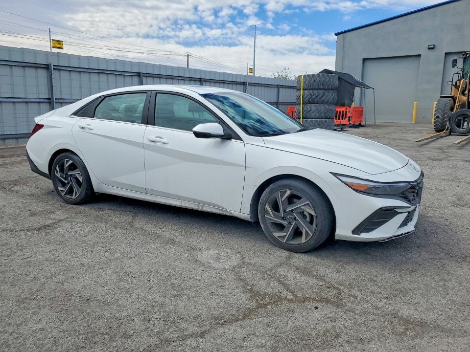 2025 Hyundai Elantra VIN KMHLP4DG5SU907633 COPART salvage auction — REAR END, NV - CERTIFICATE OF TITLE, sold $5,200 on 2026-07-23 (photo 4)