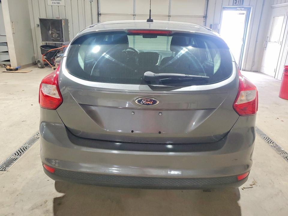 2012 Ford Focus VIN 1FAHP3M22CL210636 COPART salvage auction — FRONT END, PA - CERT OF TITLE, sold $400 on 2026-07-02 (photo 6)