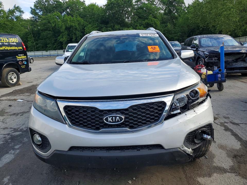 2013 Kia Sorento VIN 5XYKTCA64DG343057 COPART salvage auction — FRONT END, Pa - Certificate Of Salvage, sold $550 on 2026-07-09 (photo 5)