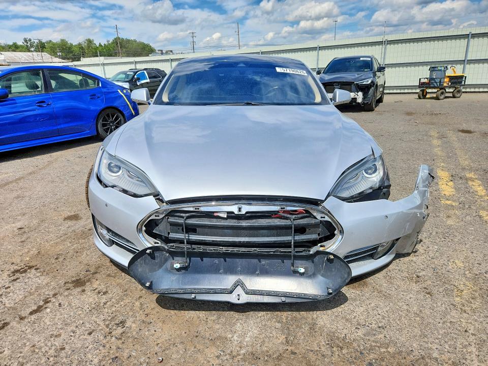 2015 Tesla Model s VIN 5YJSA1H22FFP69885 COPART salvage auction — FRONT END, Pa - Certificate Of Salvage, sold $4,100 on 2026-07-17 (photo 5)