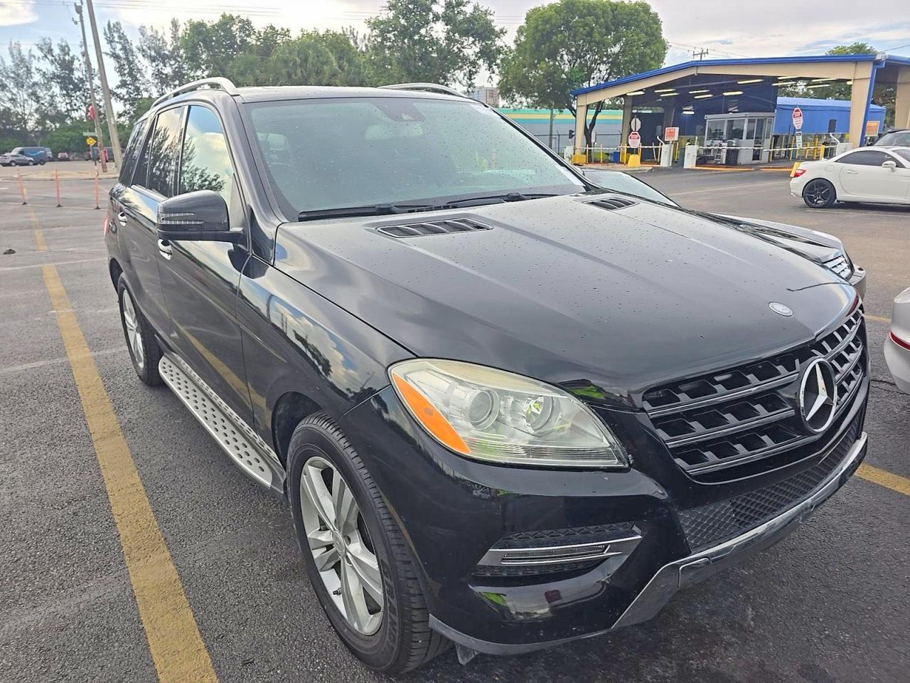 2015 Mercedes-Benz ML-Class VIN 4JGDA5JB7FA557255 — COPART salvage auction photo