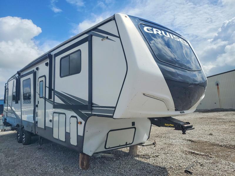 2021 Cruiser Trailers VIN 4YDF38422M9320723 COPART salvage auction — ALL OVER, IA - CERTIFICATE OF TITLE, sold $4,750 on 2026-07-07 (photo 1)