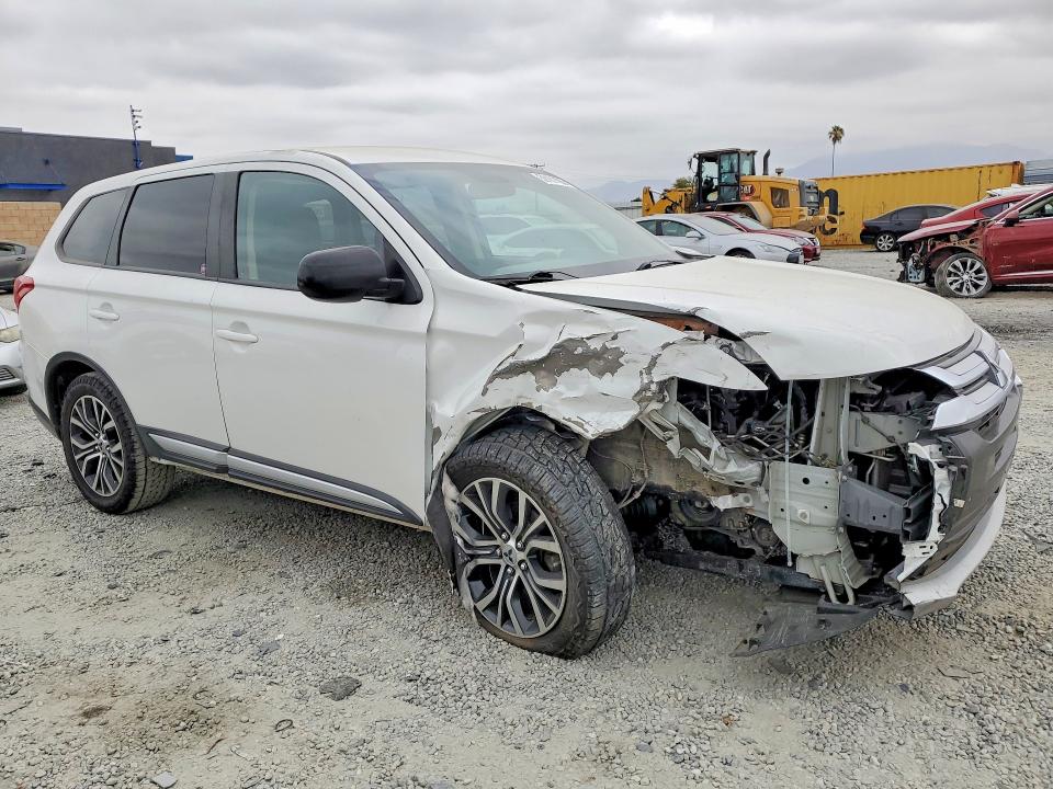 2017 Mitsubishi Outlander VIN JA4AD2A30HZ042862 COPART salvage auction — FRONT END, Ca - Dis/Dlr/Exp Only Clean Title, sold $2,200 on 2026-07-08 (photo 4)