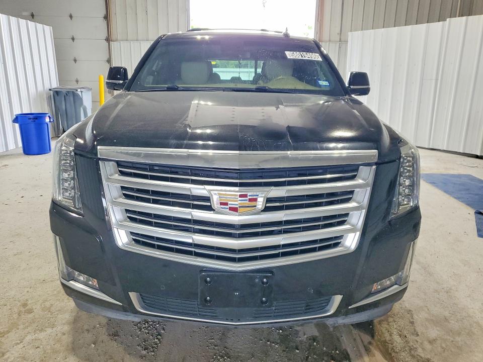 2018 Cadillac Escalade VIN 1GYS4DKJ5JR206237 COPART salvage auction — NORMAL WEAR, Tx - Certificate Of Title, sold $11,700 on 2026-07-30 (photo 5)