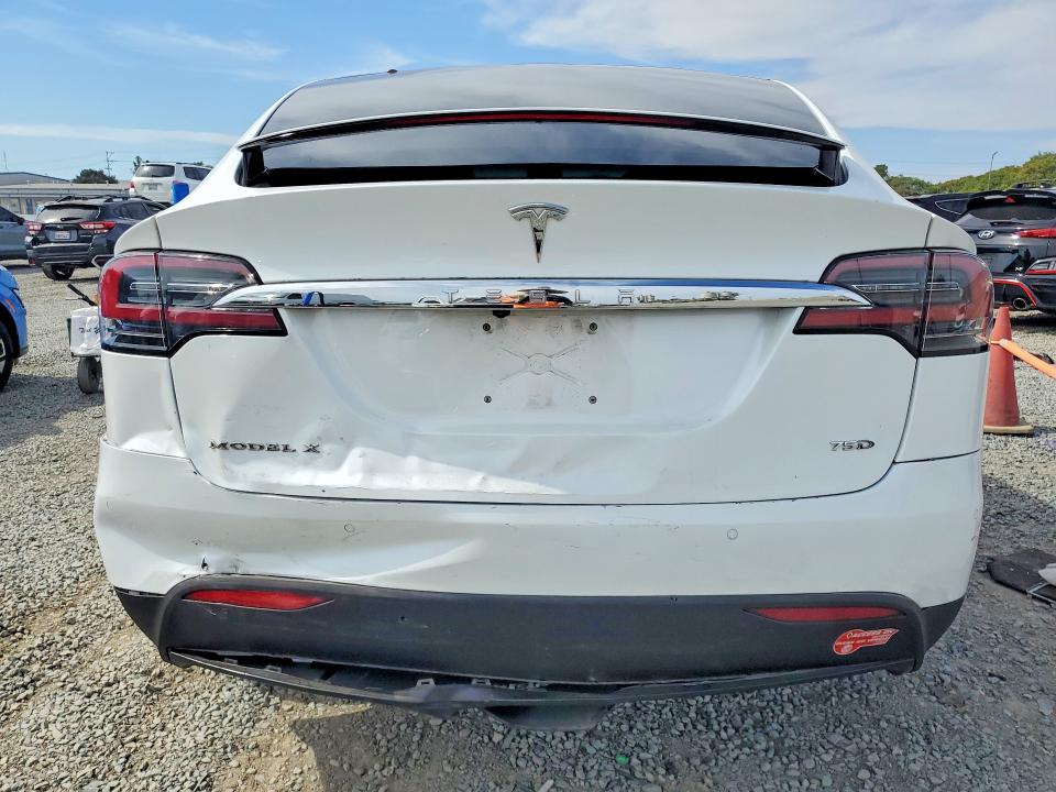 2017 Tesla Model x VIN 5YJXCBE27HF070152 COPART salvage auction — FRONT END, CA - SALVAGE CERTIFICATE, sold $4,250 on 2026-07-28 (photo 6)