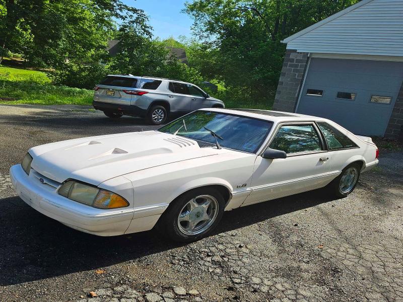 1990 Ford Mustang VIN 1FACP41E2LF225196 COPART salvage auction — NORMAL WEAR, Nj - Certificate Of Title (P), sold $6,500 on 2026-07-02 (photo 2)