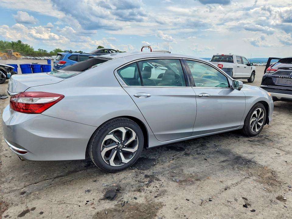 2017 Honda VIN 1HGCR3F88HA044143 COPART salvage auction — ROOF, Pa - Certificate Of Salvage, sold $6,600 on 2026-07-02 (photo 3)