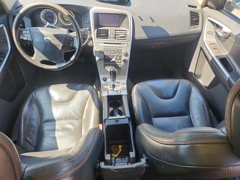 2010 Volvo Xc60 VIN YV4992DZ5A2019485 COPART salvage auction — MINOR DENT/SCRATCHES, Ma - Certificate Of Title, sold $775 on 2026-08-19 (photo 8)