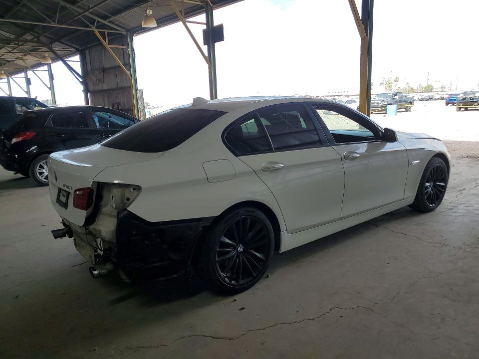 2011 BMW 5er VIN WBAFR7C50BC806046 COPART salvage auction — REAR END, Az - Cert Of Title - Salvage, sold $500 on 2026-07-13 (photo 3)