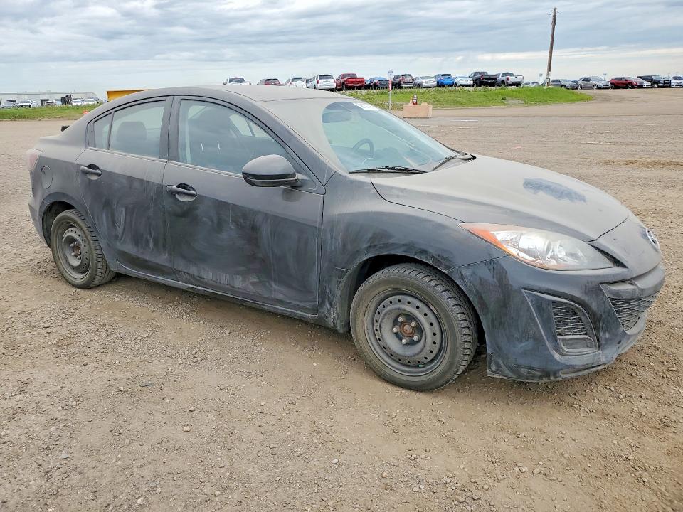 2011 Mazda 3 VIN JM1BL1UF3B1412673 COPART salvage auction — SIDE, Ab - Bos - Active, sold $4,200 on 2026-07-07 (photo 4)