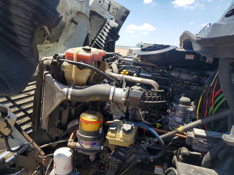 2019 Freightliner Cascadia 125 VIN 3AKJGLDRXKDKD9032 COPART salvage auction — VANDALISM, TX - SALVAGE VEHICLE TITLE, sold $7,200 on 2026-07-23 (photo 7)
