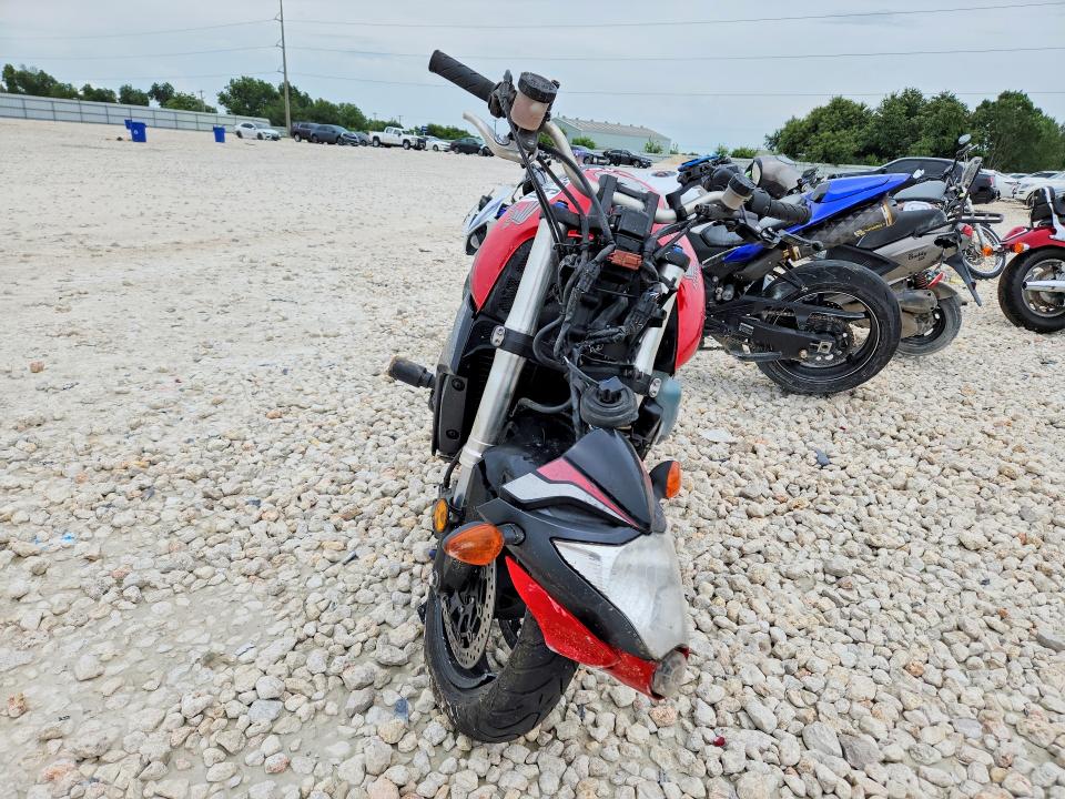 2015 Honda Cb VIN ZDCSC601XFF220143 COPART salvage auction — FRONT END, Tx - Salvage Vehicle Title, sold $1,050 on 2026-08-06 (photo 2)