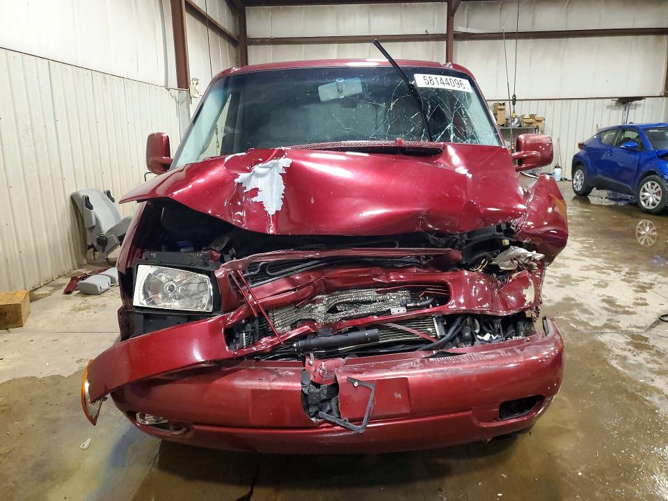 2003 Volkswagen Eurovan VIN WV2MB47043H025192 COPART salvage auction — FRONT END, PA - CERTIFICATE OF SALVAGE, sold $900 on 2026-07-28 (photo 5)