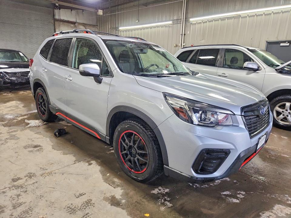 2020 Subaru VIN JF2SKARC5LH413724 COPART salvage auction — WATER/FLOOD, Il - Salvage Cert-Flood, sold $8,400 on 2026-07-14 (photo 4)