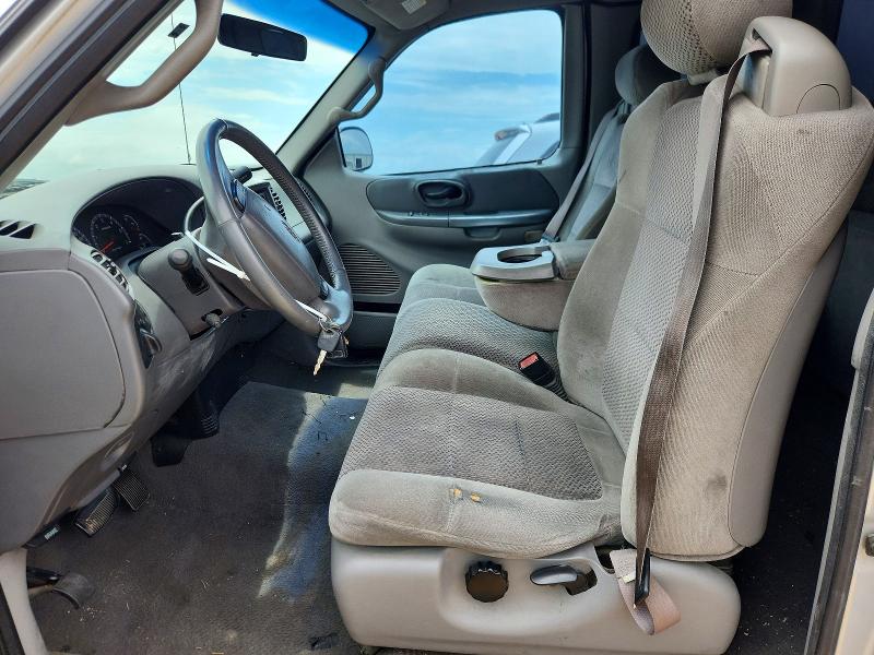 2001 Ford F-150 lightning VIN 1FTRX17W61KC65708 COPART salvage auction — UNDERCARRIAGE, Tx - Salvage Vehicle Title, sold $975 on 2026-07-02 (photo 7)