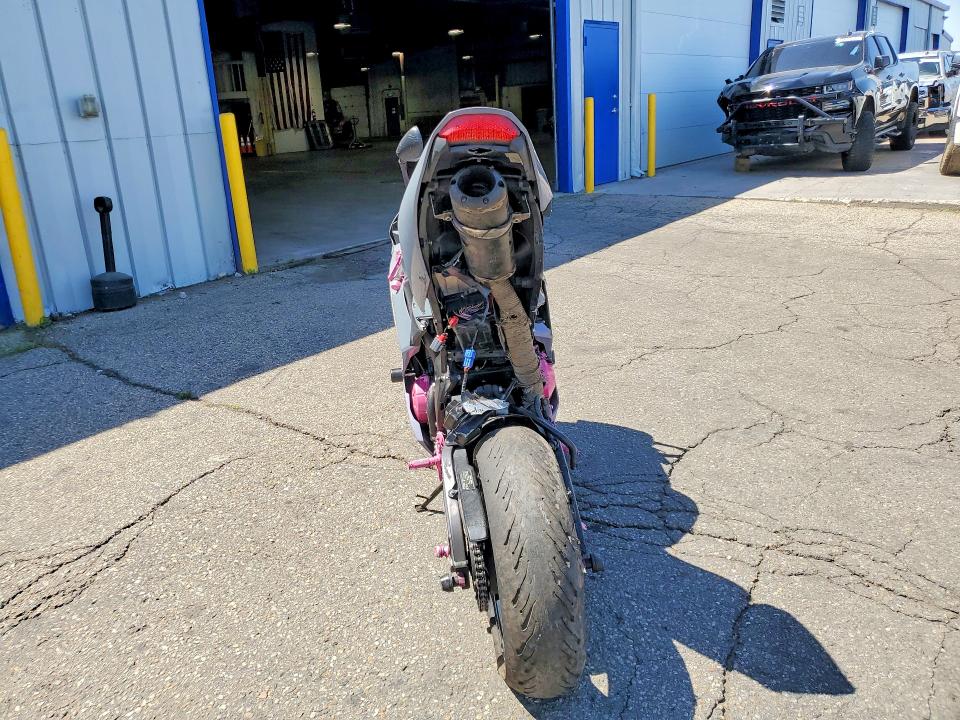 2009 Honda Cbr600 VIN JH2PC400X9K203760 COPART salvage auction — ALL OVER, Co - Public - Salvage Title, sold $550 on 2026-07-23 (photo 4)