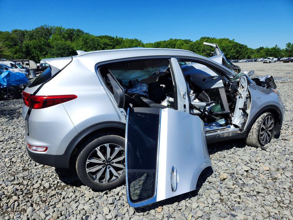 2018 Kia Sportage VIN KNDPNCACXJ7486528 COPART salvage auction — ALL OVER, Nj - Cert Of Title-Salvage, sold $1,550 on 2026-07-13 (photo 3)