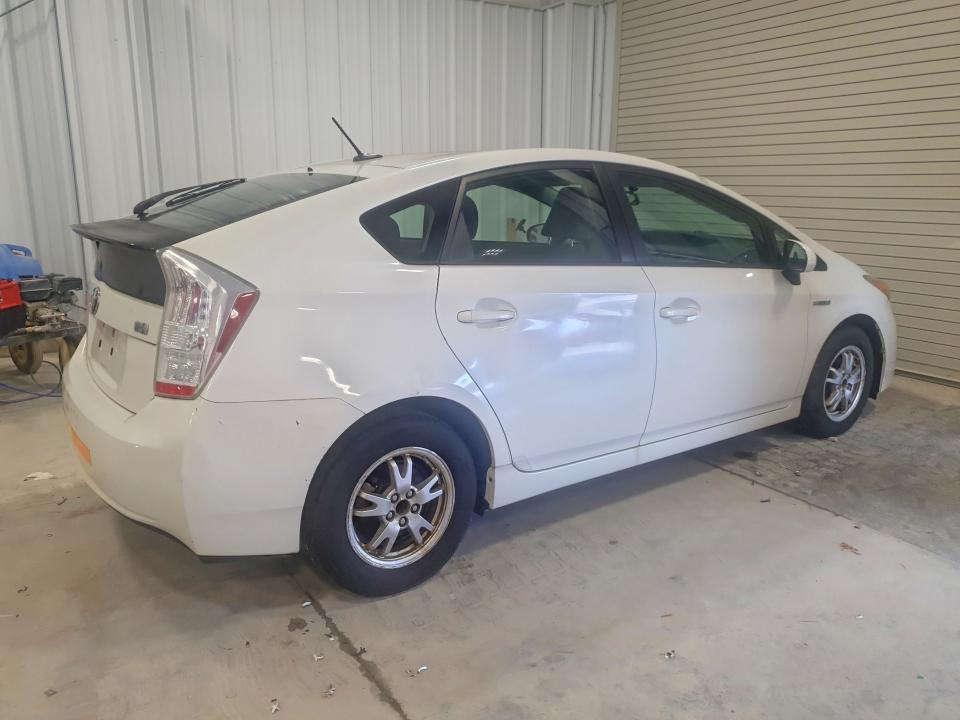 2010 Toyota Prius VIN JTDKN3DU0A0103574 COPART salvage auction — NORMAL WEAR, MI - DEALER ONLY CLEAN TITLE, sold $1,150 on 2026-07-16 (photo 3)