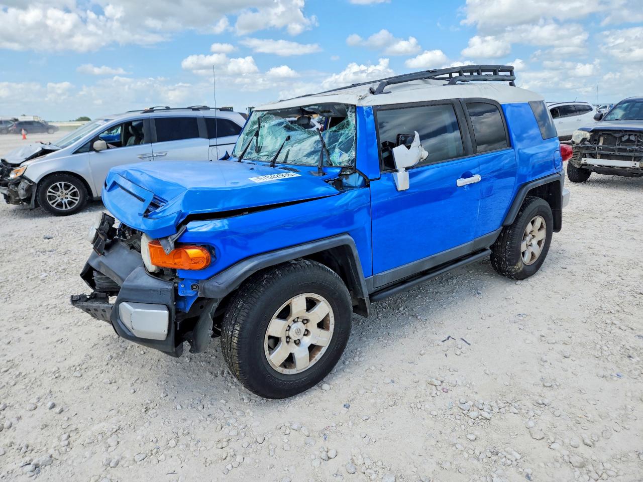 2007 Toyota FJ Cruiser VIN JTEZU11F770015198 COPART salvage auction — Front End, MT - CERTIFICATE OF TITLE, sold $3,100 on 2026-07-09 (photo 1)